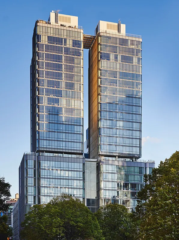 565 Broome Street, Unit N5E Manhattan, NY 10013 - Photo 15 of 16 a front view of a building