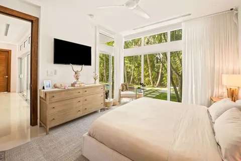 $3,495,000 | 865 West 47th Street, Miami Beach, FL 33140