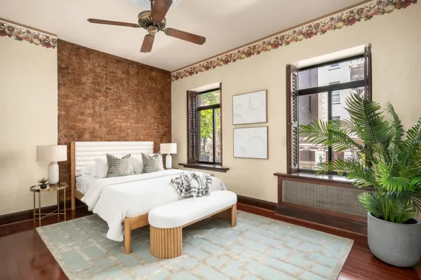 $1,800,000 | 228 West 21st Street, Unit 2 | Chelsea