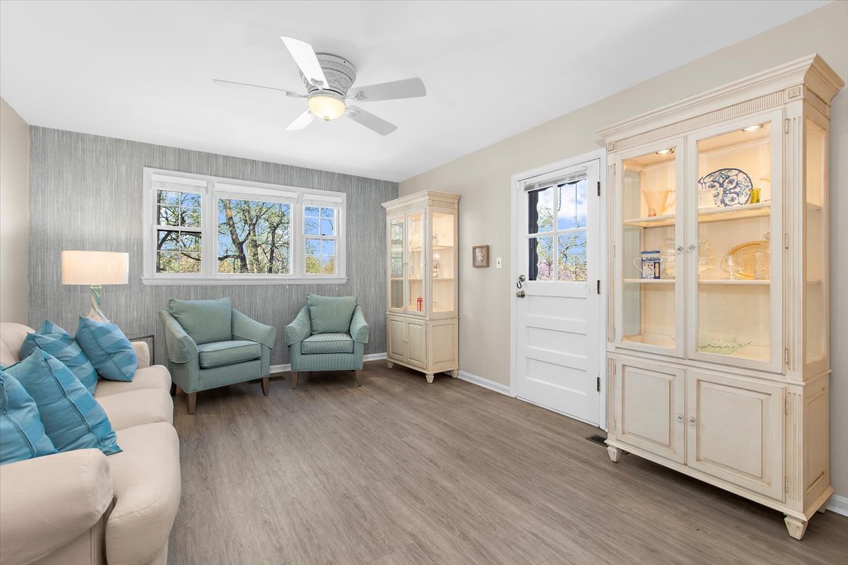 12712 Atherton Drive Silver Spring, MD 20906 - Photo 10 of 40 a living room with furniture and a large window