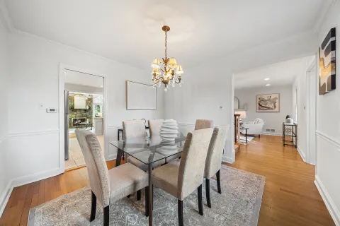 $1,100,000 | 2404 King Street, Alexandria, VA 22301