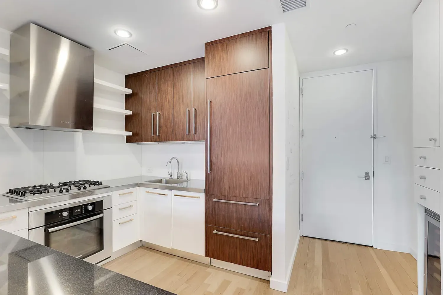 $6,800 | 133 West 22nd Street, Unit 7H | Chelsea