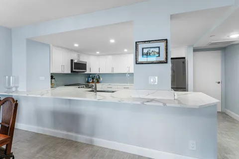 $545,000 | 1150 Hillsboro Mile, Unit 905, Hillsboro Beach, FL 33064