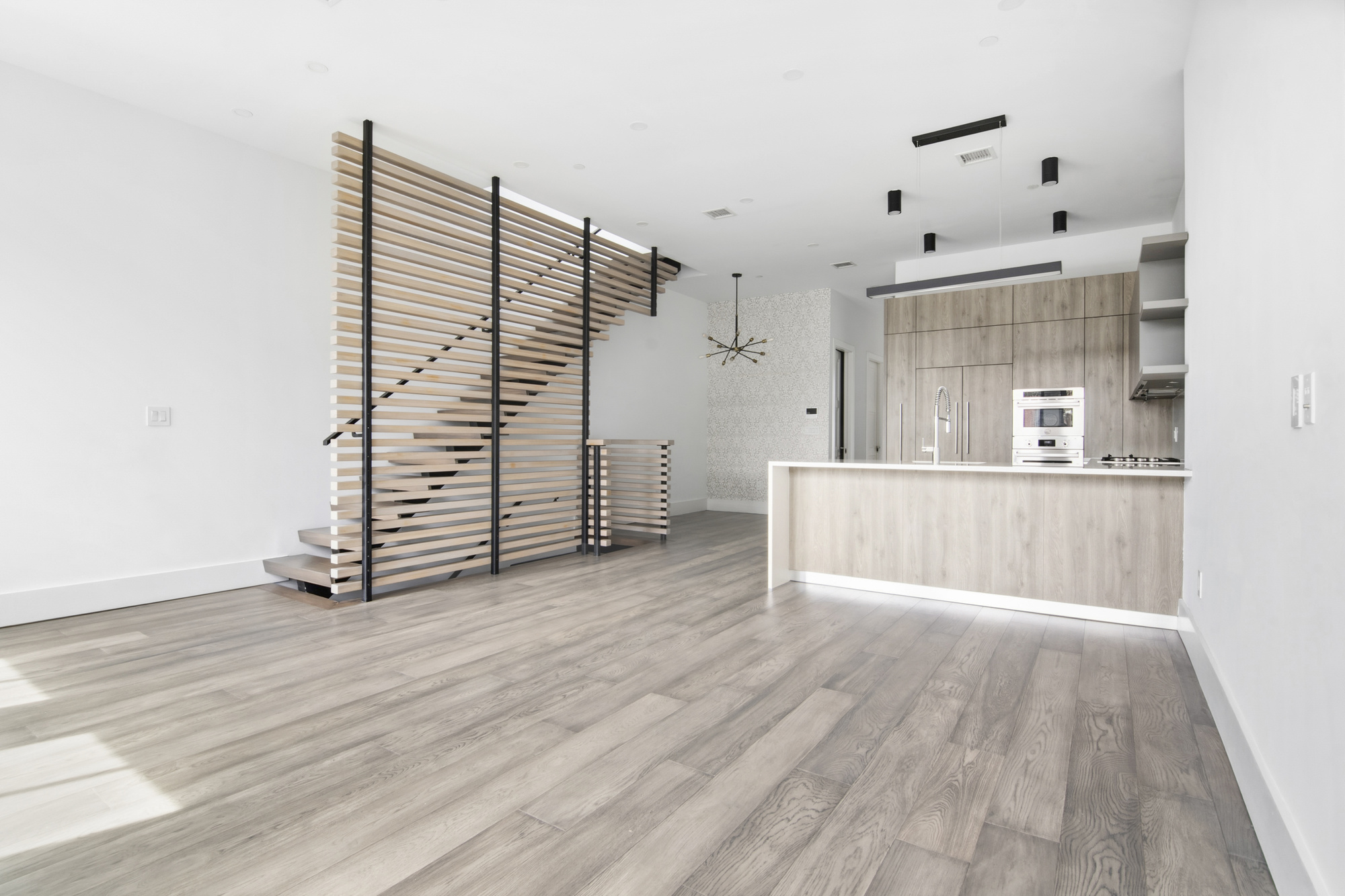 147 14th Street, Unit 3 Brooklyn, NY 11215 - Photo 1 of 13 Gallery Image 1