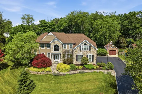 $1,750,000 | 302 Jefferson Drive, Malvern, PA 19355