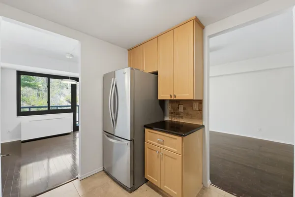 $370,000 | 609 West South Orange Avenue, Unit 4U, South Orange, NJ 07079