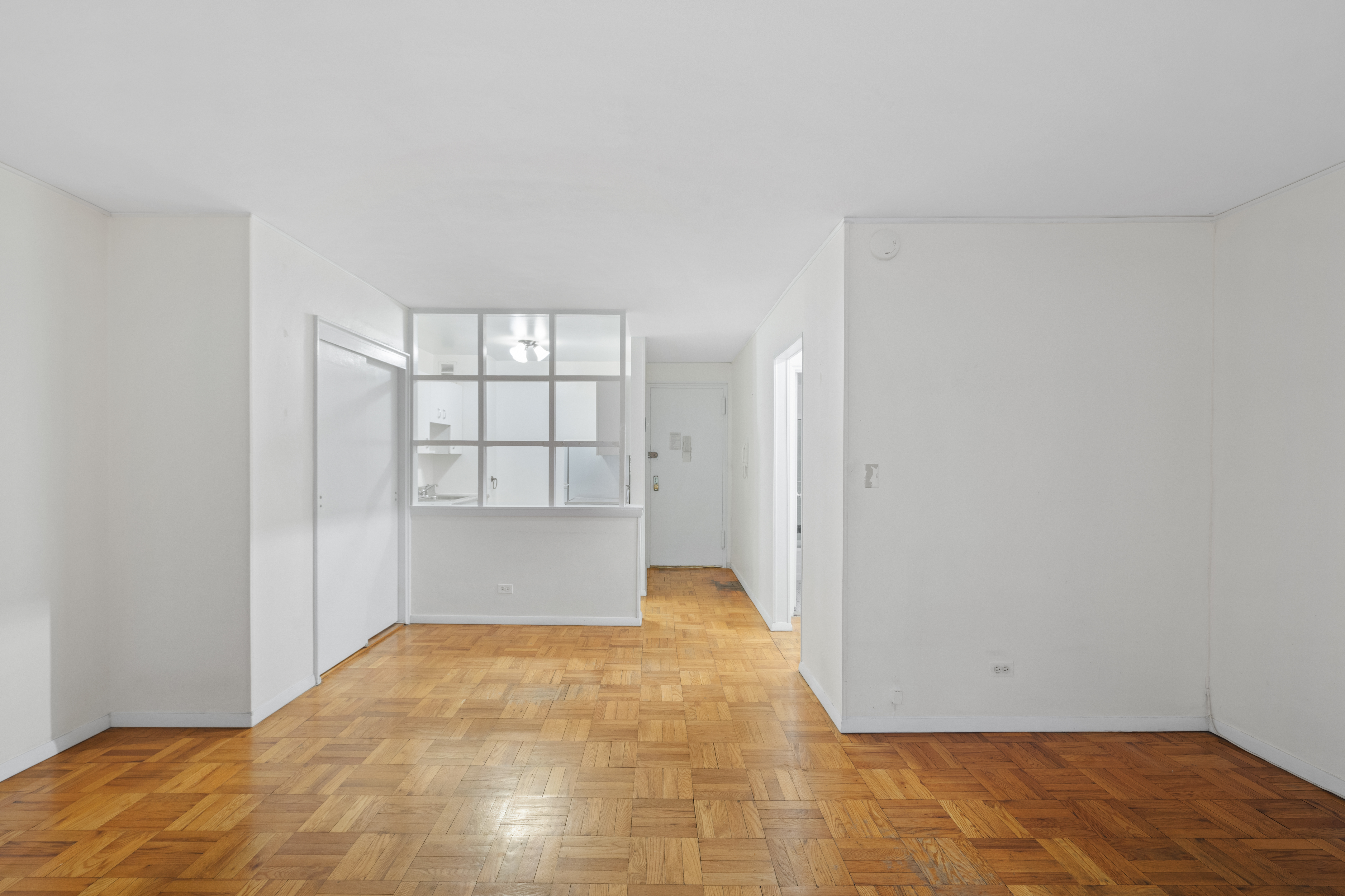 139 East 33rd Street, Unit 4H Manhattan, NY 10016 - Photo 8 of 19
