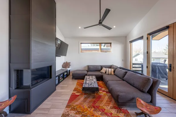 $3,900,000 | 667 East Kelly Avenue, Jackson, WY 83001
