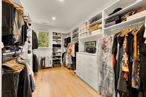 $4,100,000 | 5537 Hawthorne Place Northwest, Washington, DC 20016