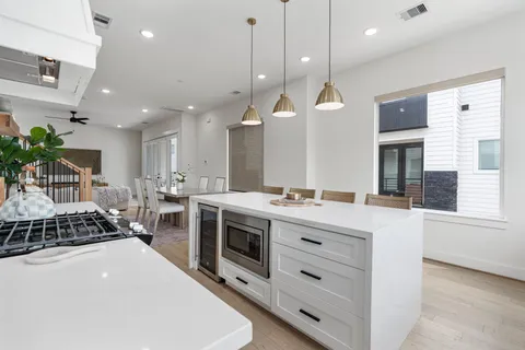 $555,000 | 1207 East 24th Street, Unit A, Houston, TX 77009