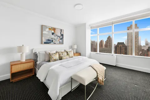 $2,850,000 | 160 West 66th Street, Unit 41E | Upper West Side