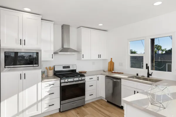 $1,995,000 | 4205 Mason Street, San Diego, CA 92110