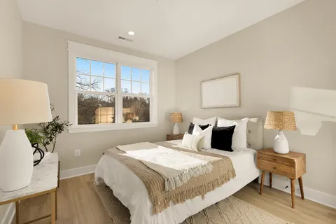 Contact Agent | Longview Drive, Alexandria, VA 22314