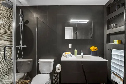 $725,000 | 220 Manhattan Avenue, Unit 7P | Upper West Side