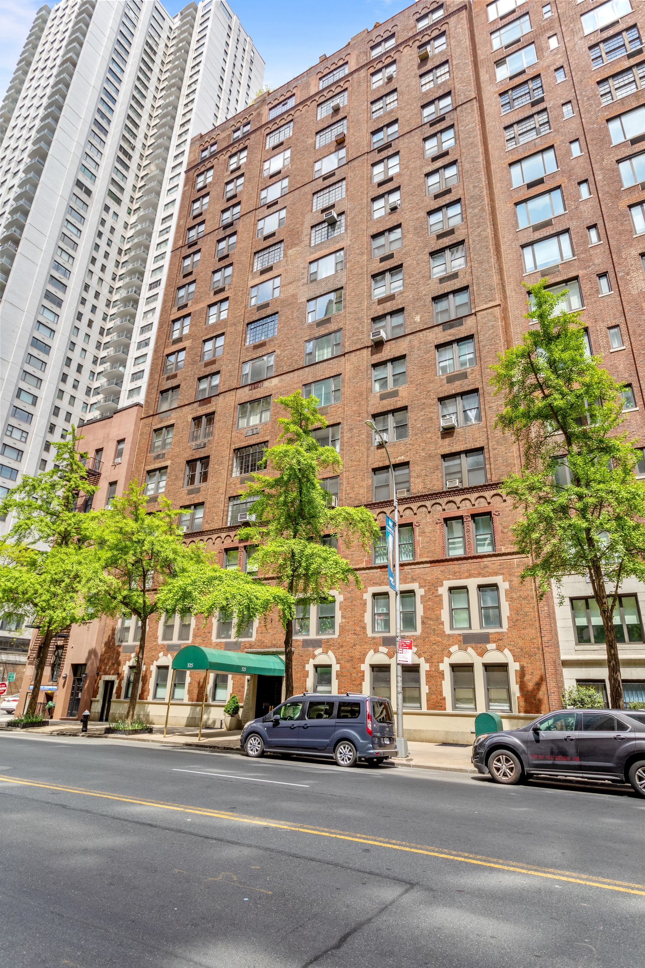 325 East 57th Street, Unit 4C Manhattan, NY 10022 - Photo 8 of 9