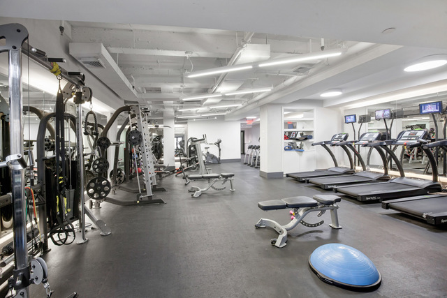416 West 52nd Street, Unit 713 Manhattan, NY 10019 - Photo 13 of 18 Gallery Image 13