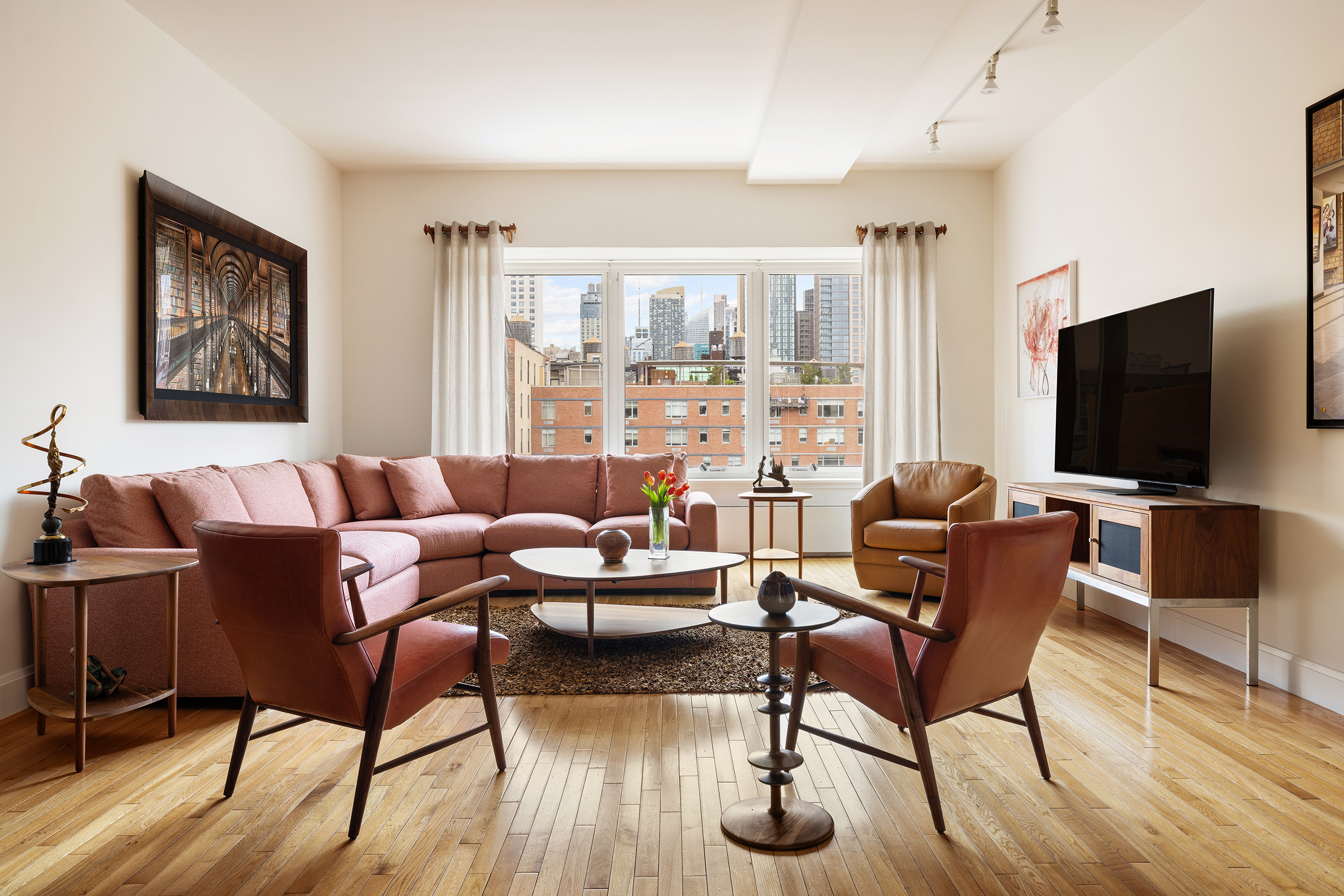 121 West 19th Street, Unit 10G Manhattan, NY 10011 - Photo 2 of 16