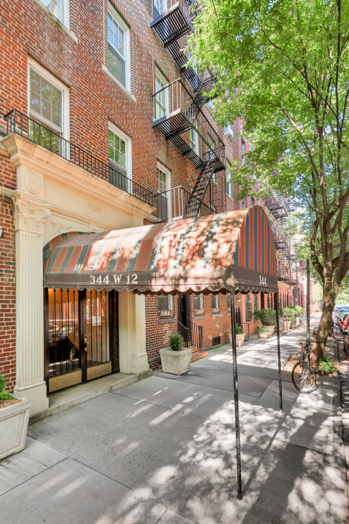 344 West 12th Street, Unit 1A Manhattan, NY 10014 - Photo 16 of 17 a view of a street with sitting area