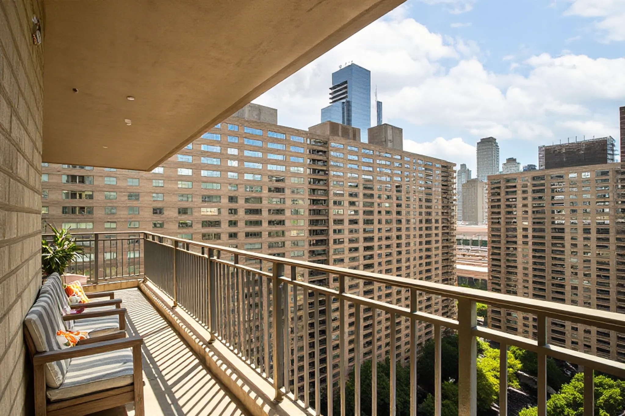 180 West End Avenue, Unit 23D Manhattan, NY 10023 - Photo 5 of 22 a view of a balcony with city view