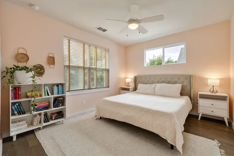 $575,000 | 6542 East Lovers Lane, Dallas, TX 75214