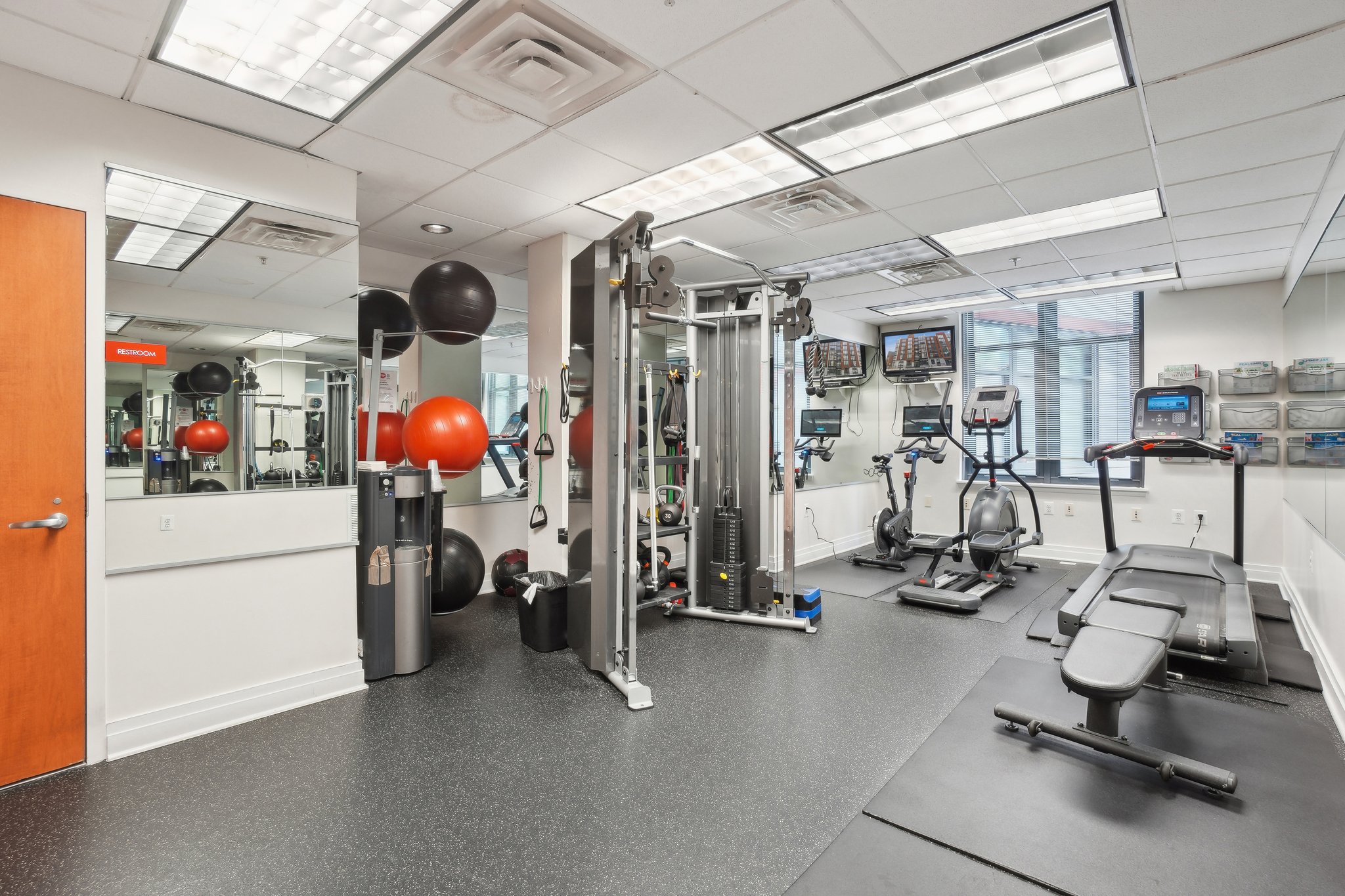 2120 Vermont Avenue Northwest, Unit 123 Washington, DC 20001 - Photo 20 of 22