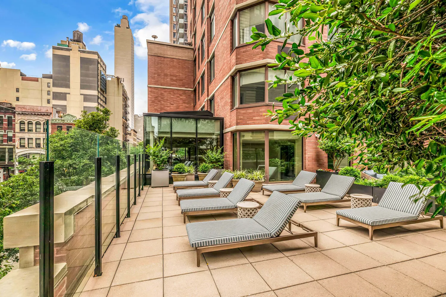 $9,056 | 77 West 24th Street, Unit 29F | Flatiron
