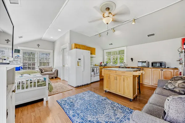 $1,425,000 | 917 Dekalb Pike, Ambler, PA 19002