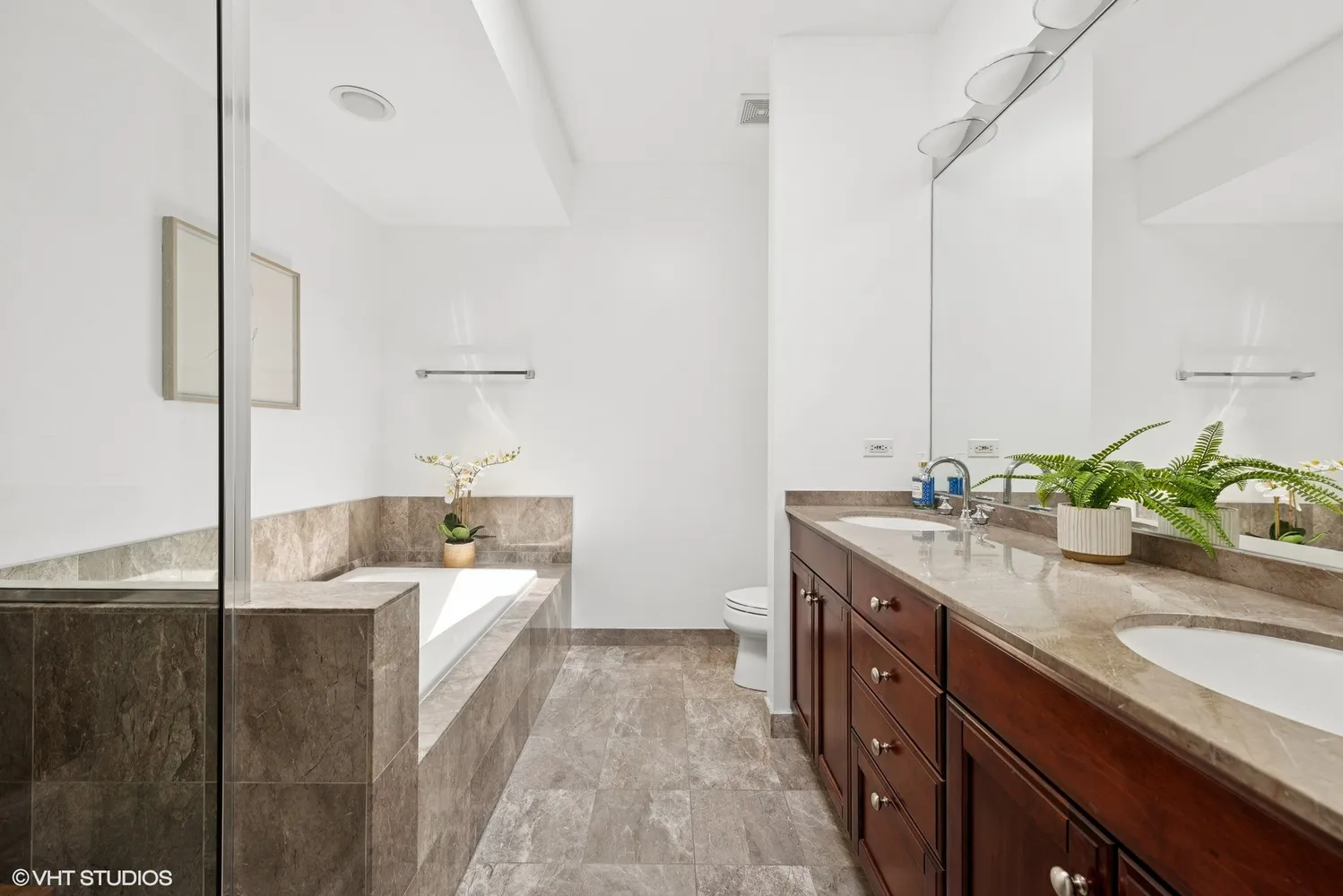 $895,000 | 1816 South Indiana Avenue, Unit G, Chicago, IL 60616