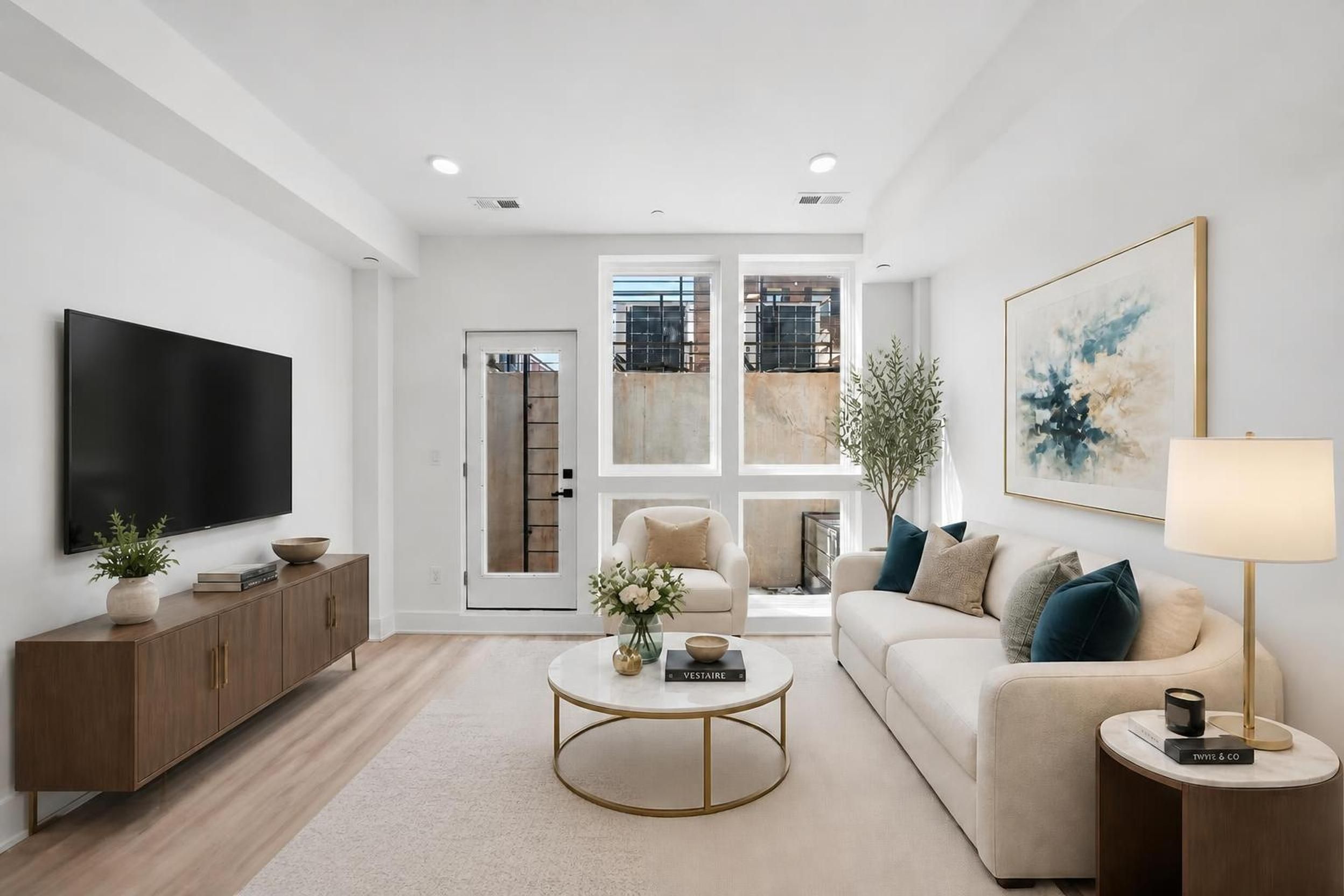 2105 M Street Northeast, Unit 4 Washington, DC 20002 - Photo 3 of 25 Gallery Image 3