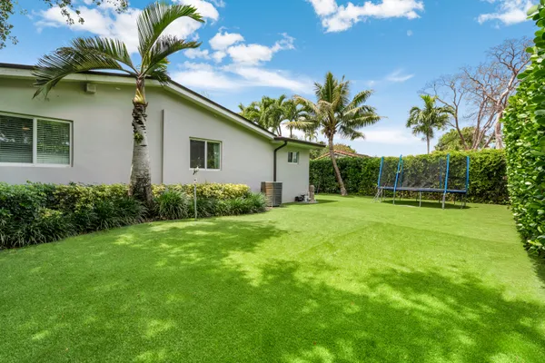 $1,800,000 | 9511 Southwest 93rd Street, Miami, FL 33176