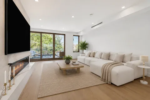 $3,195,000 | 21-17 38th Street | Astoria
