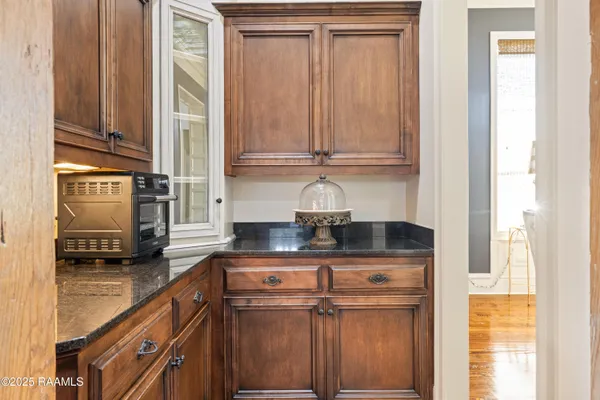 $1,100,000 | 100 Candlewood Drive, Lafayette, LA 70508
