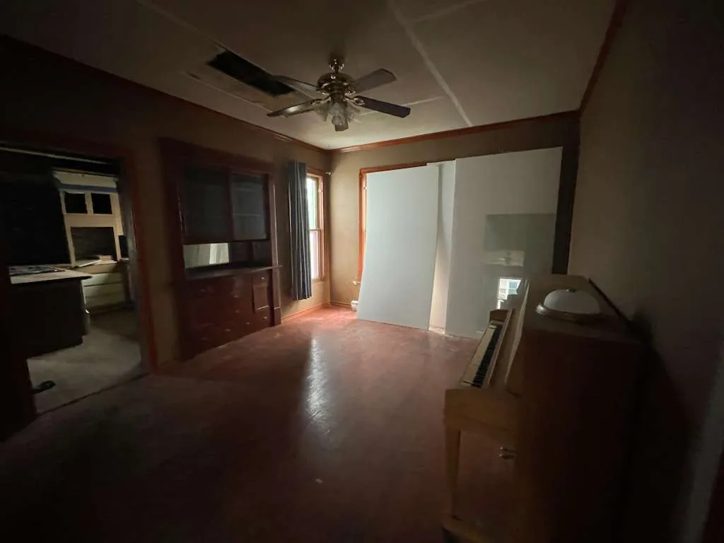 $60,000 | 203 East Washington Street, Avon, IL 61415