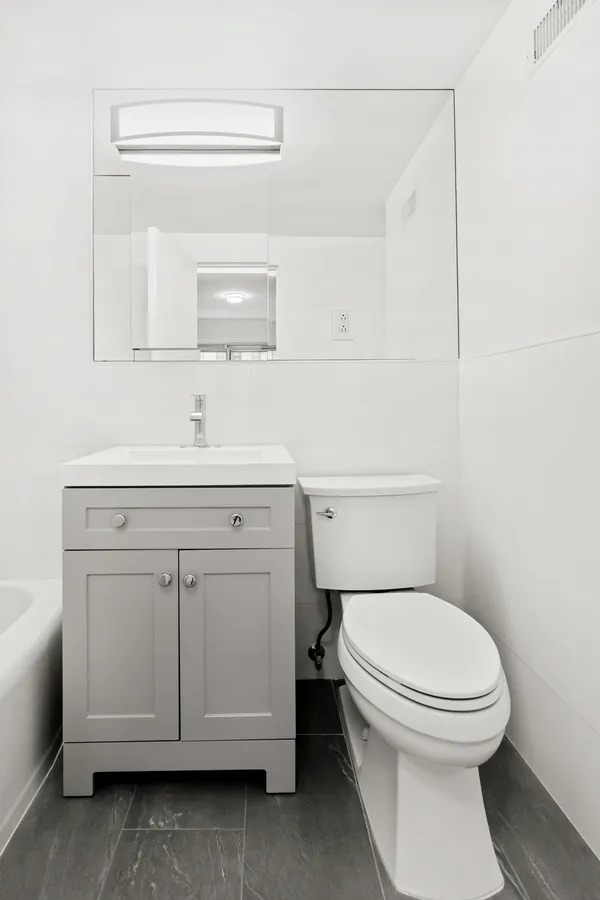 $3,600 | 333 East 46th Street, Unit 8C | Midtown East