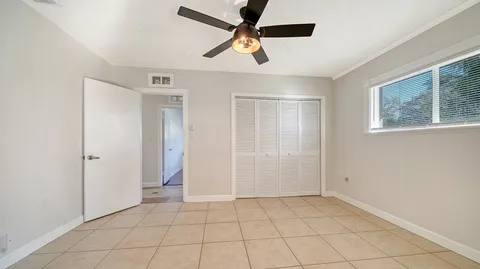 $525,000 | 2452 Whippoorwill Circle, Sarasota, FL 34231