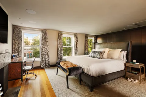 $16,995,000 | 42 Barrow Street | West Village