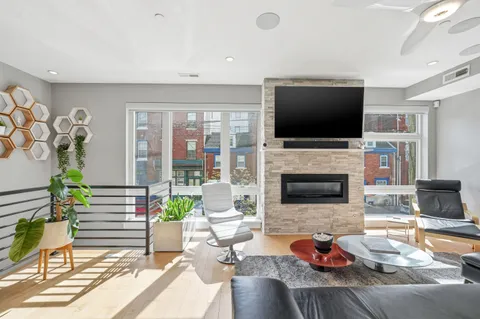 $1,150,000 | 604 North 4th Street, Philadelphia, PA 19123