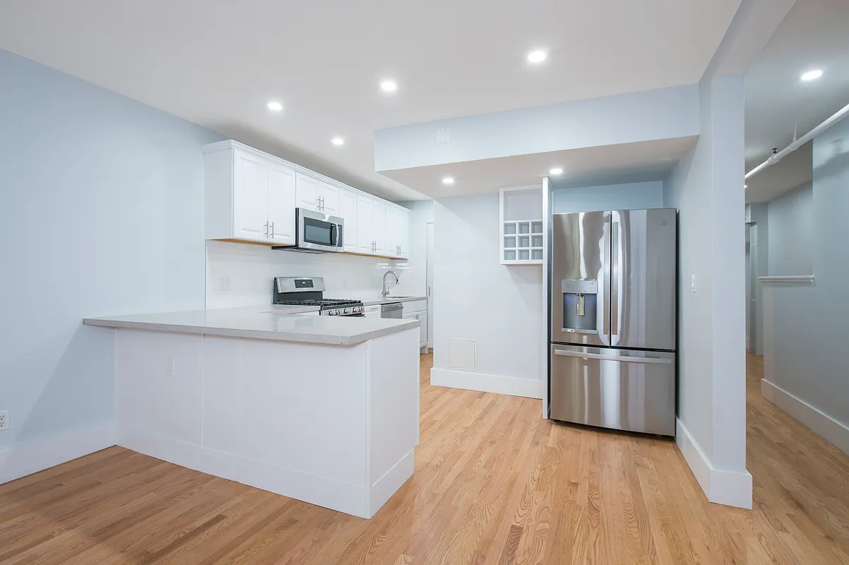 136 West 92nd Street, Unit 1A Manhattan, NY 10025 - Photo 4 of 12