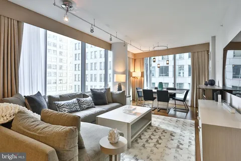 $825,000 | 1414 South Penn Square, Unit 11H, Philadelphia, PA 19102