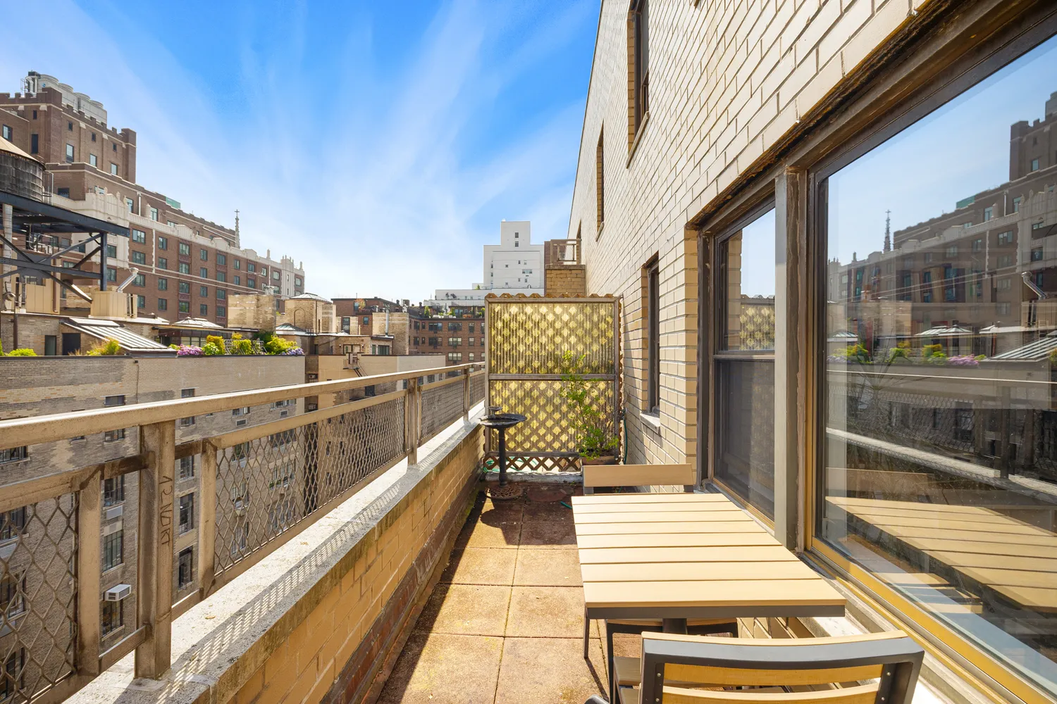 $595,000 | 55 East 9th Street, Unit 12H | Greenwich Village