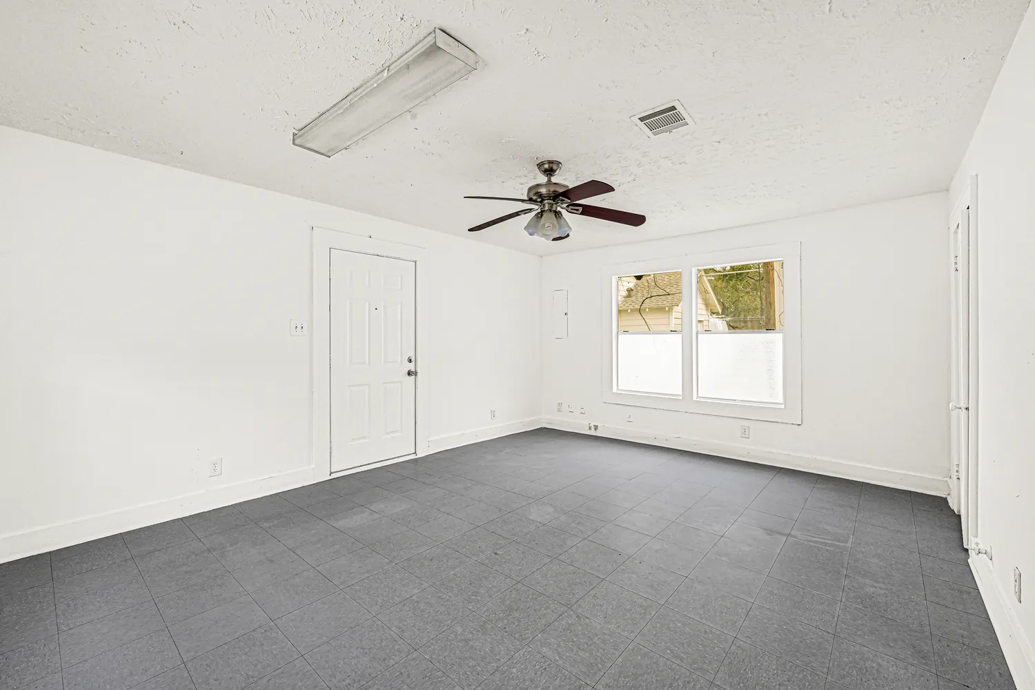 $599,000 | 969 Wakefield Drive, Houston, TX 77018