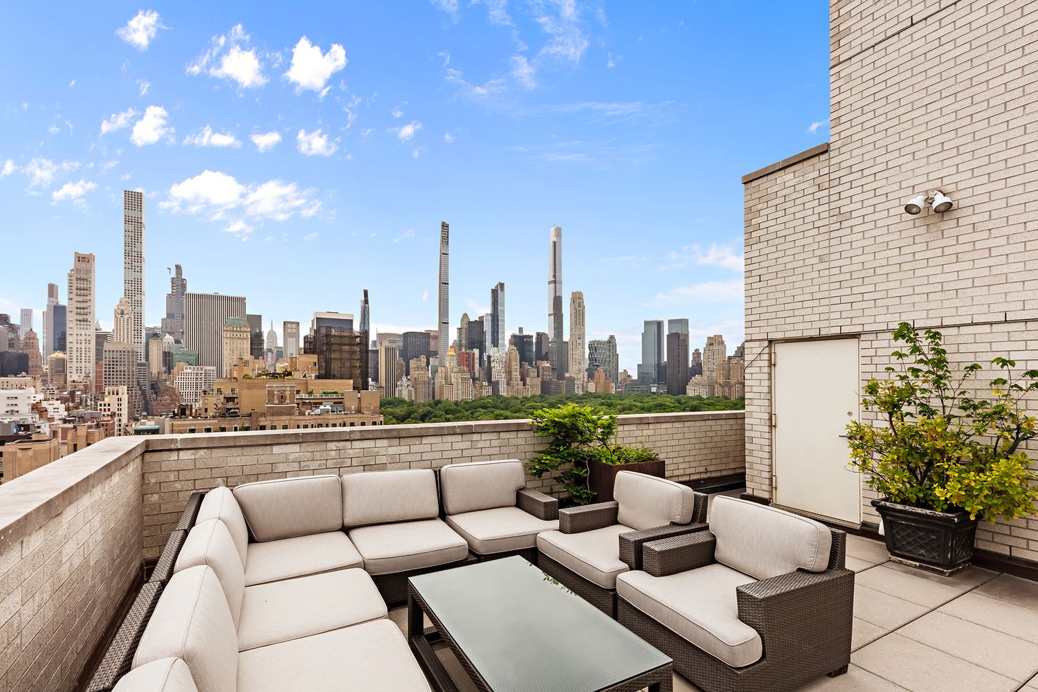 900 5th Avenue, Unit 4B Manhattan, NY 10021 - Photo 11 of 14 a view of terrace with seating space and city view