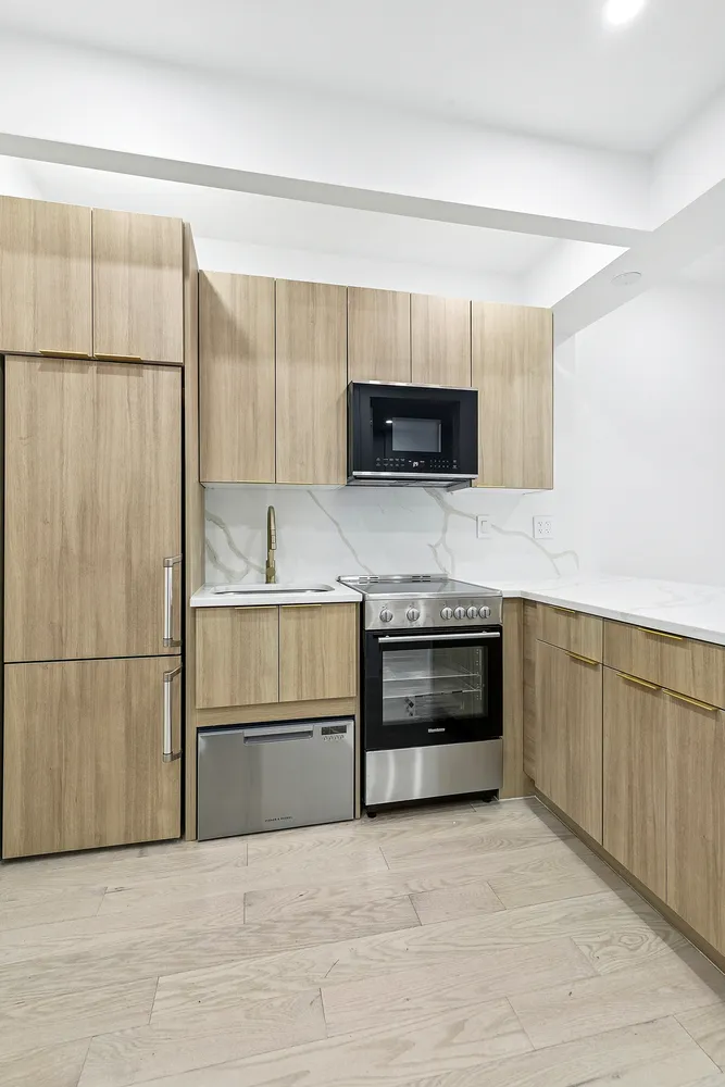 $3,662 | 472 Bergen Street, Unit 2R | Park Slope