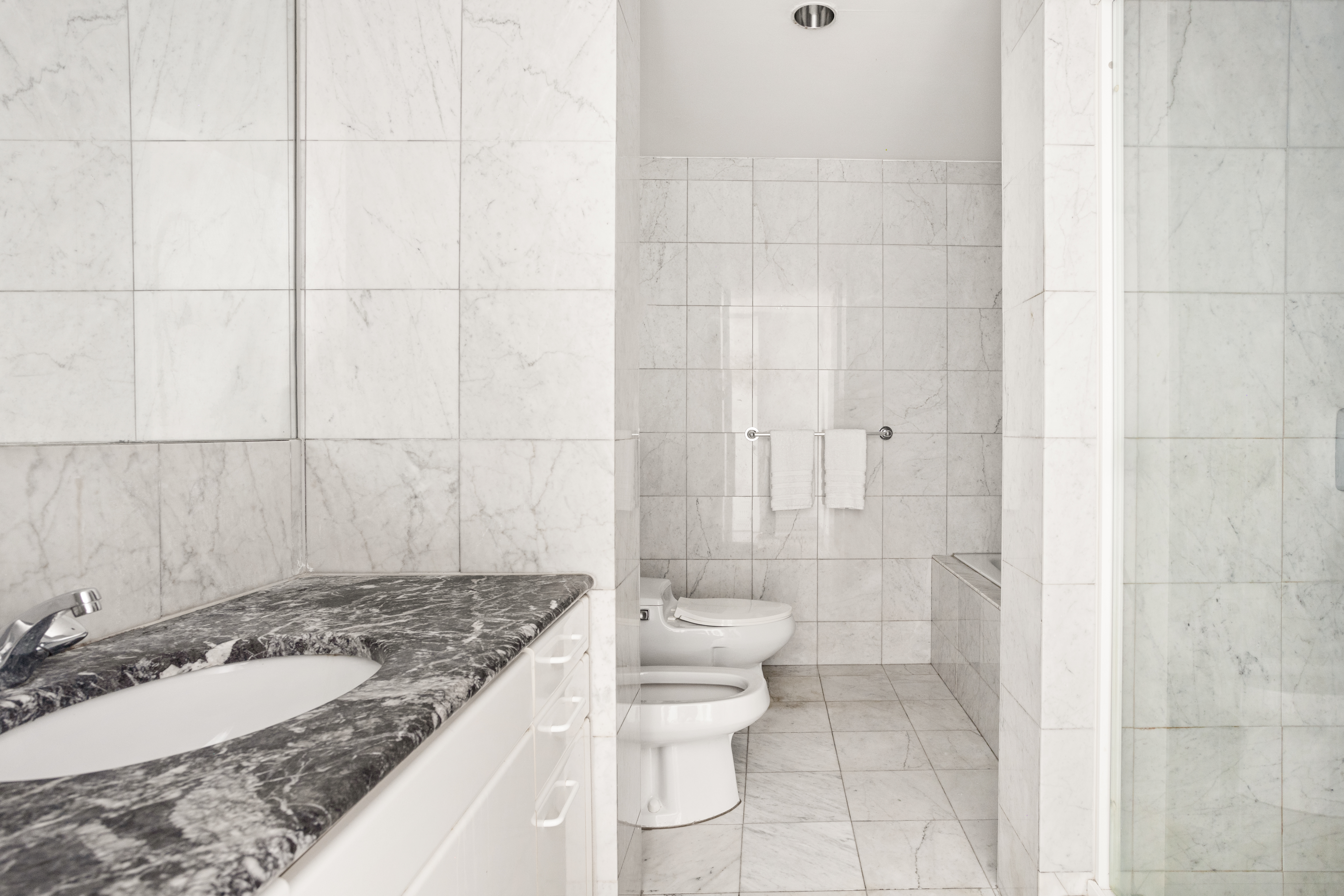 146 West 57th Street, Unit 56C Manhattan, NY 10019 - Photo 6 of 15