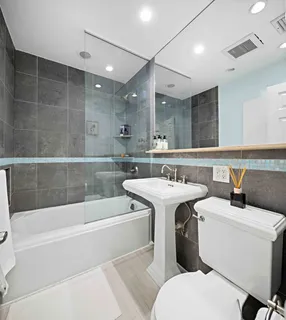 $699,000 | 155 14th Street, Unit 4L, Hoboken, NJ 07030