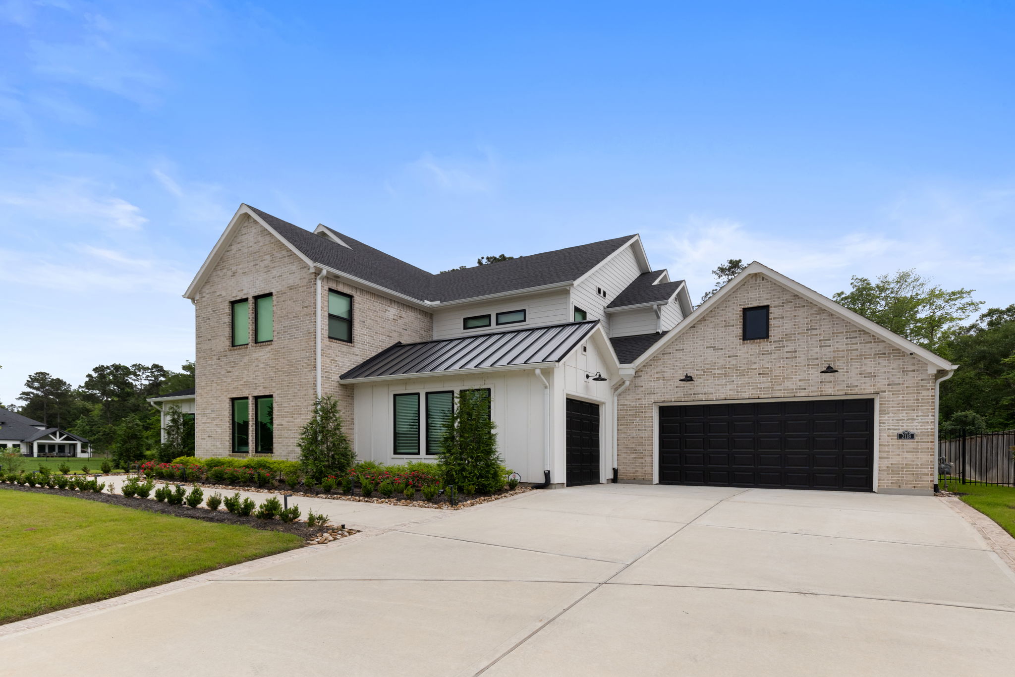 2118 Bennet Court Conroe, TX 77384 - Photo 70 of 70 a front view of house with yard