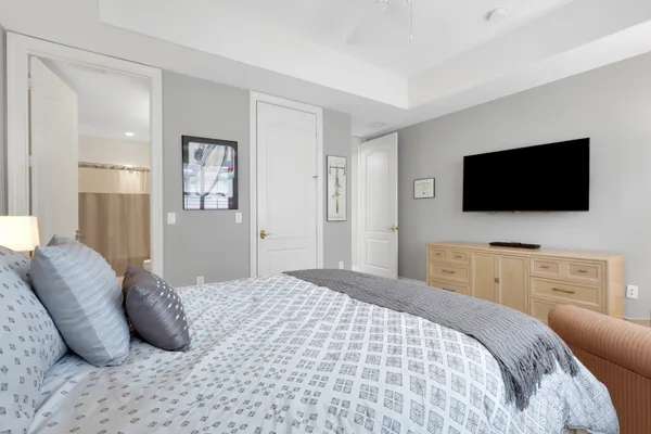 $1,150,000 | 517 Avellino Isles Circle, Unit 35101, Naples, FL 34119