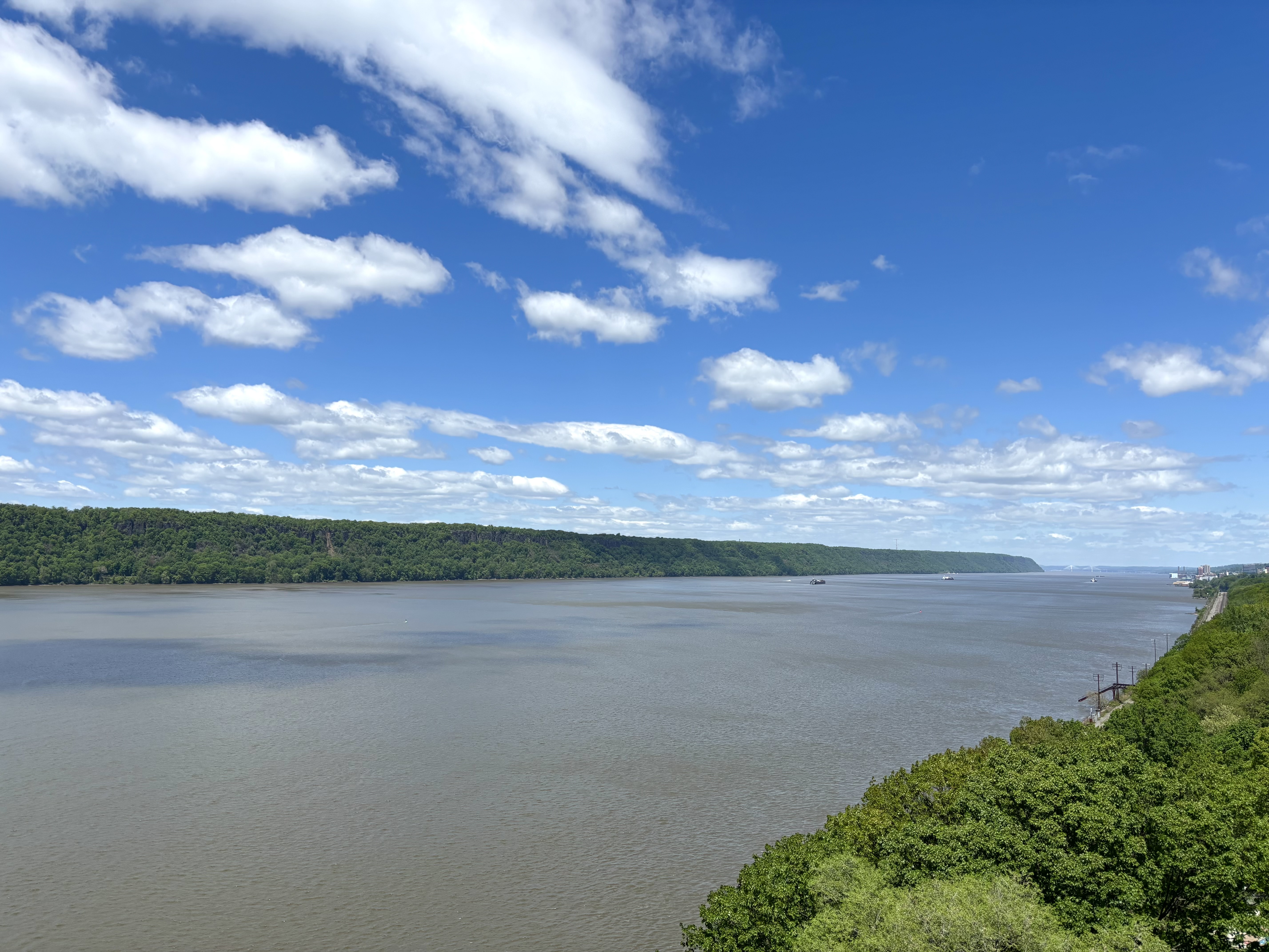2521 Palisade Avenue, Unit 10A Bronx, NY 10463 - Photo 15 of 17 a view of a yard with an ocean