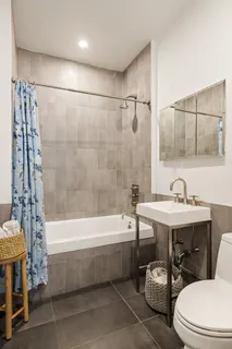 $1,825,000 | 55 Berry Street, Unit 4G | Williamsburg