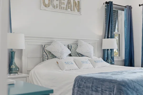 $2,350,000 | 2813 Kipps Colony Drive South, Gulfport, FL 33707